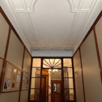 Atrio d'ingresso dell'edificio d'epoca in centro a Trieste - studio di psicoterapia Dott. Cristiano Pedersini